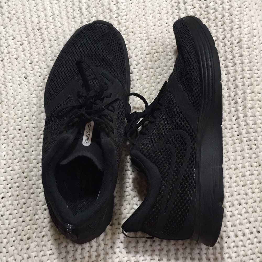 Womens Nike Zoom Strike